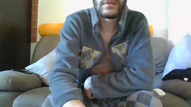 Amicisegreti online show from February 26, 2026, 6:45 am