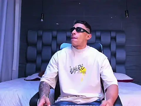 adrian ray online show from November 29, 2025, 12:08 pm