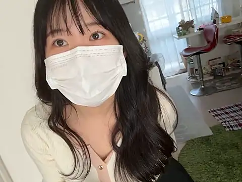 Snapshot of hikiwarinatto_xoxo chatting on February 6, 2026, 12:04 am hikiwarinatto xoxo online show from February 6, 2026, 12:04 am