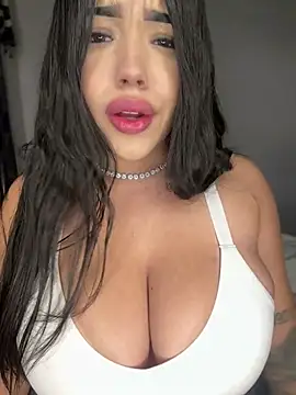 SofiaWildee online show from April 16, 2026, 1:50 am