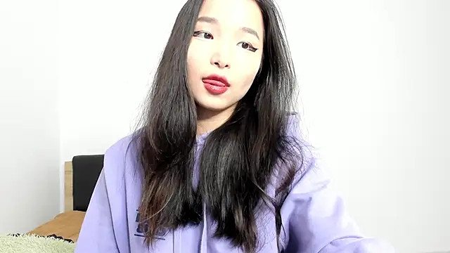 Snapshot of Soyun_Mia chatting on February 10, 2026, 2:21 pm Soyun Mia online show from February 10, 2026, 2:21 pm