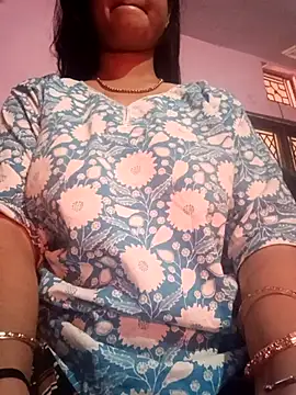 Snapshot of priya-kumari22 chatting on December 18, 2025, 12:49 am priya-kumari22 online show from December 18, 2025, 12:49 am