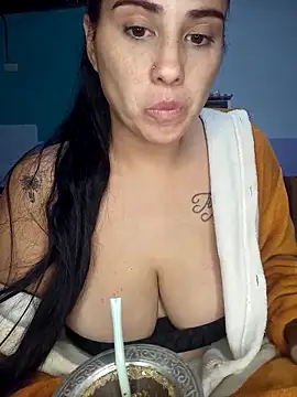 kariciasecreta online show from April 10, 2026, 9:58 am