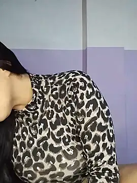kariciasecreta online show from May 20, 2026, 2:18 am