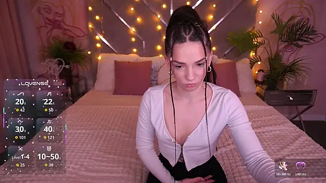 Snapshot of MirielleNymph chatting on March 16, 2026, 1:15 pm MirielleNymph online show from March 16, 2026, 1:15 pm