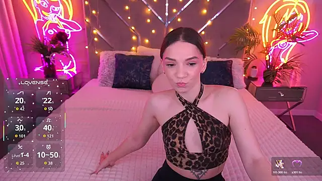 Snapshot of MirielleNymph chatting on April 13, 2026, 12:32 pm MirielleNymph online show from April 13, 2026, 12:32 pm