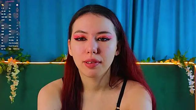 Snapshot of JenniferGlover chatting on November 30, 2025, 7:12 am JenniferGlover online show from November 30, 2025, 7:12 am