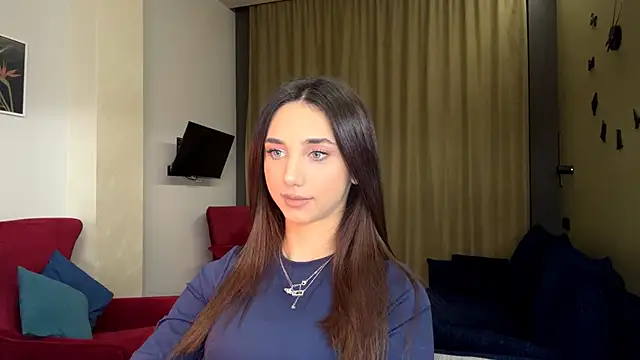 Snapshot of LinaMour chatting on February 6, 2026, 10:13 pm LinaMour online show from February 6, 2026, 10:13 pm