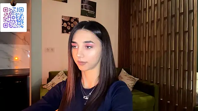 Snapshot of LinaMour chatting on February 12, 2026, 10:49 pm LinaMour online show from February 12, 2026, 10:49 pm