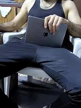 Snapshot of yazinyazin1 chatting on November 4, 2025, 7:13 pm yazinyazin1 online show from November 4, 2025, 7:13 pm