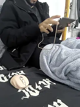 Snapshot of yazinyazin1 chatting on November 30, 2025, 9:08 pm yazinyazin1 online show from November 30, 2025, 9:08 pm