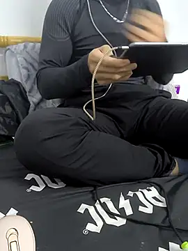 Snapshot of yazinyazin1 chatting on December 2, 2025, 1:22 am yazinyazin1 online show from December 2, 2025, 1:22 am