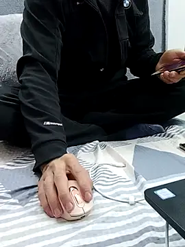 Snapshot of yazinyazin1 chatting on December 13, 2025, 9:09 pm yazinyazin1 online show from December 13, 2025, 9:09 pm