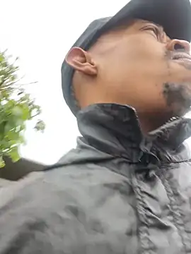 Snapshot of fitsexyman chatting on December 22, 2025, 5:59 am fitsexyman online show from December 22, 2025, 5:59 am