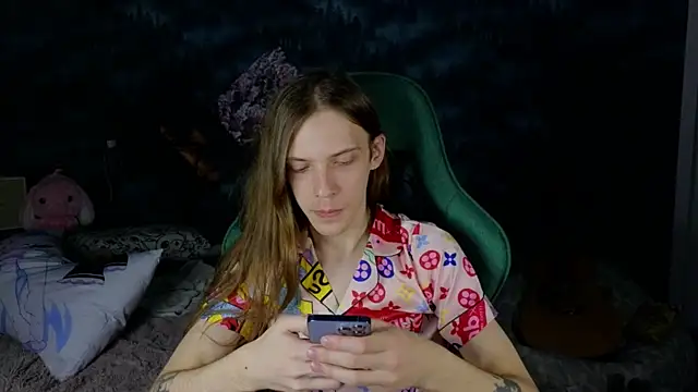 Snapshot of artass2 chatting on September 8, 2025, 9:47 pm artass2 online show from September 8, 2025, 9:47 pm