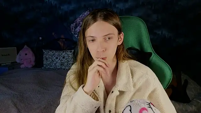 Snapshot of artass2 chatting on September 23, 2025, 10:46 pm artass2 online show from September 23, 2025, 10:46 pm