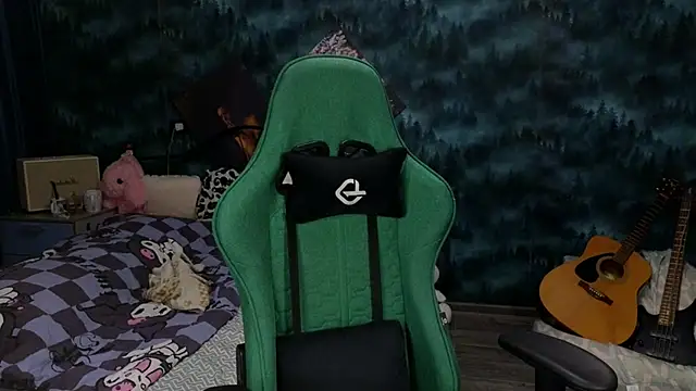 Snapshot of artass2 chatting on October 4, 2025, 10:52 pm artass2 online show from October 4, 2025, 10:52 pm