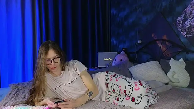 Snapshot of artass2 chatting on December 5, 2025, 1:47 am artass2 online show from December 5, 2025, 1:47 am