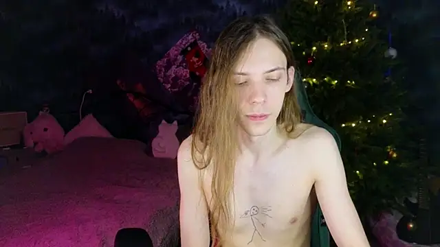 Snapshot of artass2 chatting on December 21, 2025, 1:02 am artass2 online show from December 21, 2025, 1:02 am