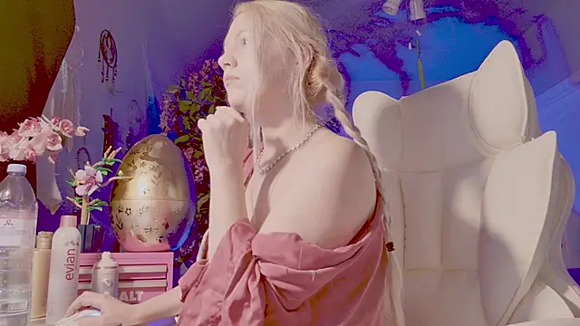 Talulaa online show from March 19, 2026, 7:40 pm