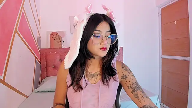 Lucy boobss online show from February 20, 2026, 3:14 am