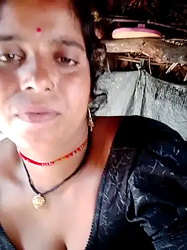 Snapshot of Manvi_tyagi chatting on September 10, 2025, 5:40 am Manvi tyagi online show from September 10, 2025, 5:40 am