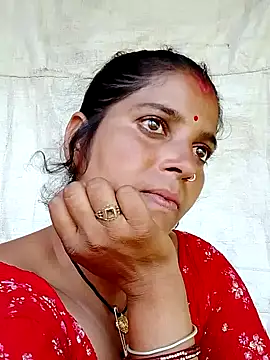 Snapshot of Manvi_tyagi chatting on September 16, 2025, 9:21 am Manvi tyagi online show from September 16, 2025, 9:21 am