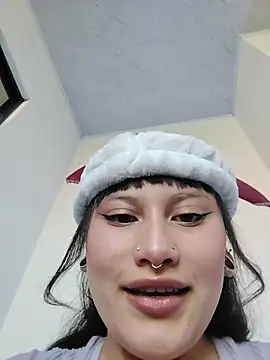 Snapshot of Eva_Clark01 chatting on October 24, 2025, 1:18 pm Eva Clark01 online show from October 24, 2025, 1:18 pm