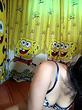 Snapshot of UrSweetAsianLady_02 chatting on October 27, 2025, 11:52 pm UrSweetAsianLady 02 online show from October 27, 2025, 11:52 pm