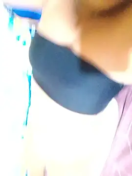 Snapshot of UrSweetAsianLady_02 chatting on December 14, 2025, 12:21 pm UrSweetAsianLady 02 online show from December 14, 2025, 12:21 pm