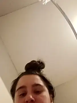 Snapshot of freakylittlebitch69 chatting on November 17, 2025, 6:03 pm freakylittlebitch69 online show from November 17, 2025, 6:03 pm