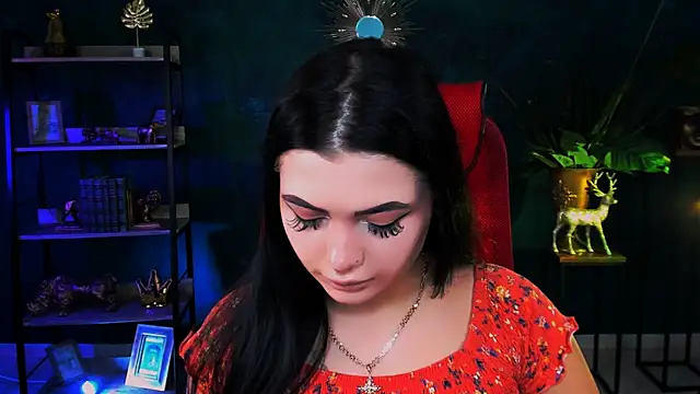 NaomiWilsons online show from December 16, 2025, 12:43 pm