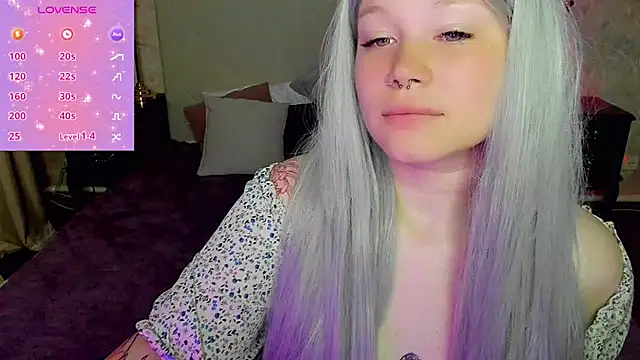 Snapshot of Diana_Dream chatting on September 10, 2025, 7:36 pm Diana Dream online show from September 10, 2025, 7:36 pm