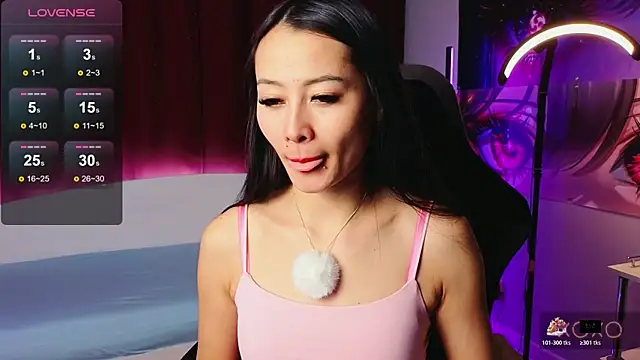 Snapshot of Milly__Foxy chatting on December 21, 2025, 1:07 pm Milly Foxy online show from December 21, 2025, 1:07 pm