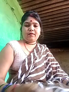 Snapshot of Priya_tyagi chatting on September 24, 2025, 6:50 am Priya tyagi online show from September 24, 2025, 6:50 am