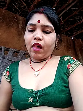 Snapshot of Priya_tyagi chatting on October 1, 2025, 9:15 am Priya tyagi online show from October 1, 2025, 9:15 am