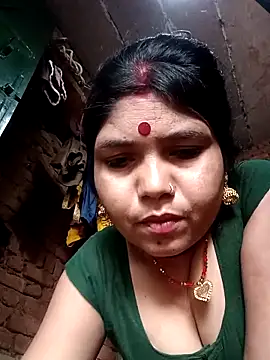 Snapshot of Priya_tyagi chatting on October 9, 2025, 10:57 am Priya tyagi online show from October 9, 2025, 10:57 am