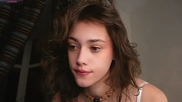 ttragedienne online show from November 9, 2025, 2:10 am