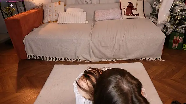 Snapshot of ttragedienne chatting on January 9, 2026, 3:53 am ttragedienne online show from January 9, 2026, 3:53 am