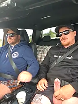 brokecountrylads online show from February 3, 2026, 3:04 am