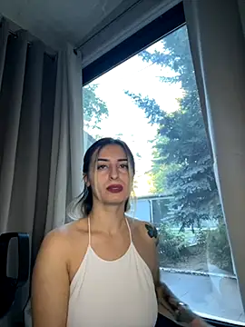 Ella Vee online show from September 16, 2025, 4:46 am