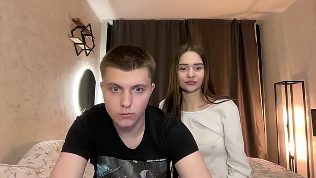 Snapshot of Denisx444 chatting on June 3, 2026, 7:30 pm Denisx444 online show from June 3, 2026, 7:30 pm