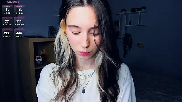 AntonettaTarring online show from September 23, 2025, 7:22 am