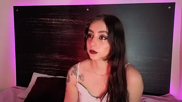 Snapshot of sharlot24 chatting on October 28, 2025, 12:36 am sharlot24 online show from October 28, 2025, 12:36 am