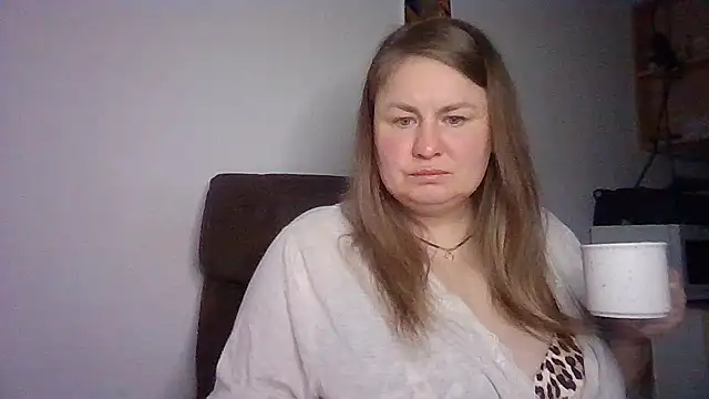 Snapshot of MartaXLove chatting on October 6, 2025, 6:05 pm MartaXLove online show from October 6, 2025, 6:05 pm