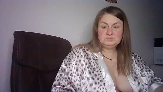 Snapshot of MartaXLove chatting on October 22, 2025, 5:56 pm MartaXLove online show from October 22, 2025, 5:56 pm