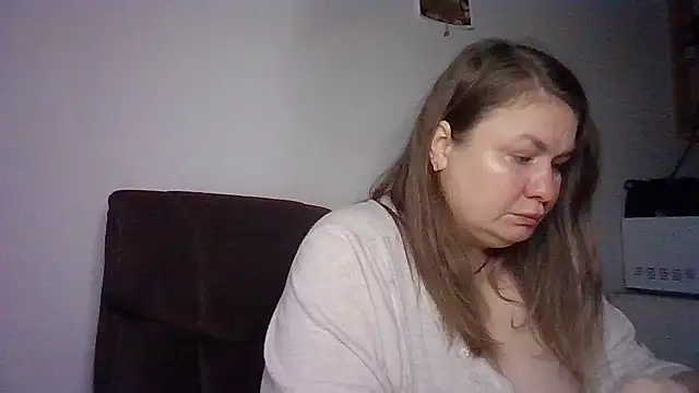 Snapshot of MartaXLove chatting on November 10, 2025, 5:23 pm MartaXLove online show from November 10, 2025, 5:23 pm