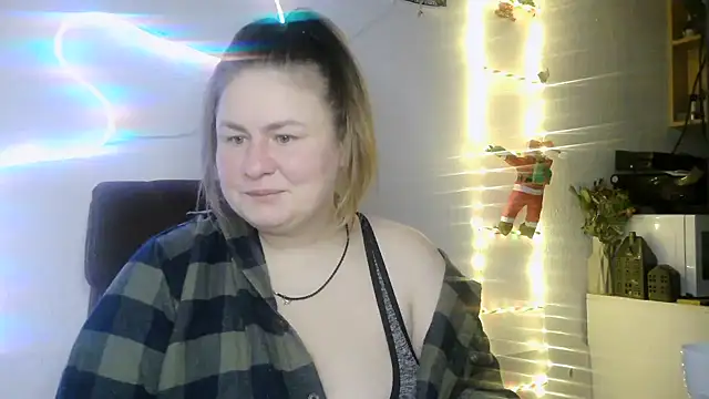 Snapshot of MartaXLove chatting on December 13, 2025, 7:53 pm MartaXLove online show from December 13, 2025, 7:53 pm