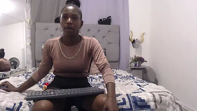 KarolLewys online show from November 29, 2025, 1:25 pm