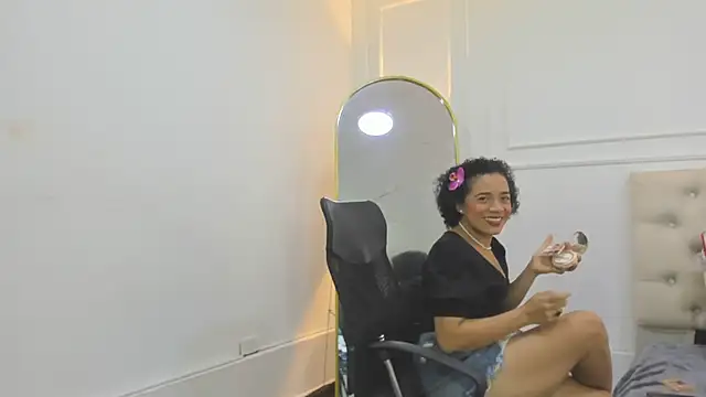 charlotte dante212 online show from January 15, 2026, 4:17 am